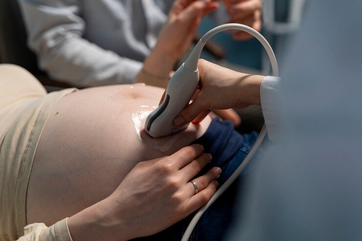 Best Obstetrics and Gynaecologist in Sector 122, Noida